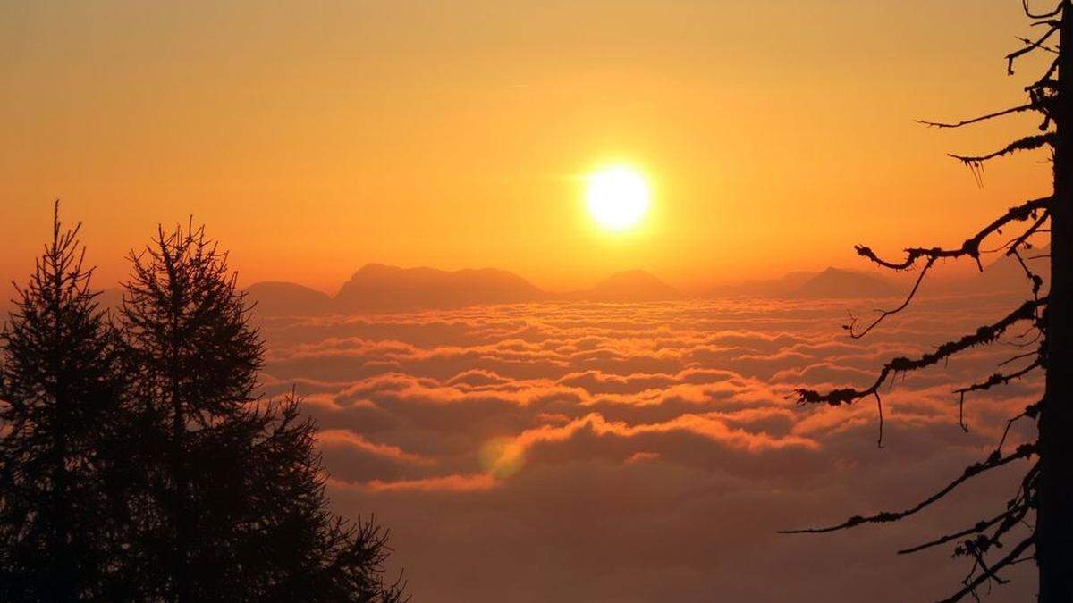 Morgens hält sich heute der Nebel