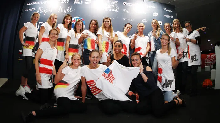 Die Starterinnen in Linz posierten für ein gemeinsames Foto.