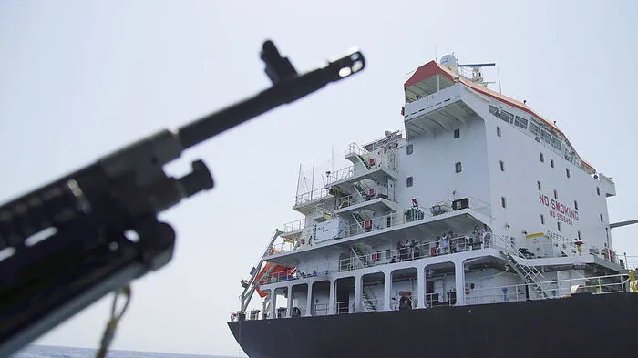 Ein Tanker in der Straße von Hormuz