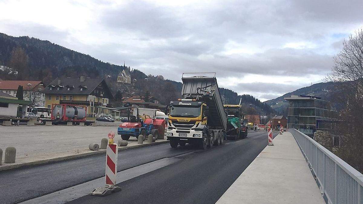 Hangbrücke wurde saniert