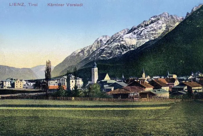 Auf dieser Postkarte heißt der Rindermarkt „Kärntner Vorstadt“: ging es doch am östlichenEnde über die Kärntner Straße in Richtung benachbartes Bundesland, 1911