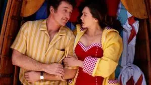 Wie richten es sich Miles Teller und Elizabeth Olsen in der Ewigkeit ein?