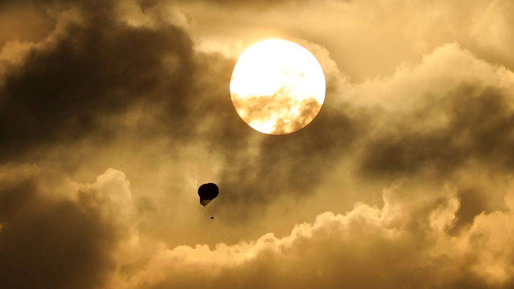 Auch im Nahostkonflikt werden Überwachungsballone eingesetzt. Hier: Ein Ballon über dem Gazastreifen.  