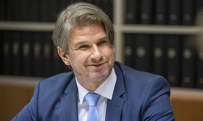 „Es ist mir eher unangenehm, wenn ich auf der Straße erkannt werde“, sagt Günter Bauer