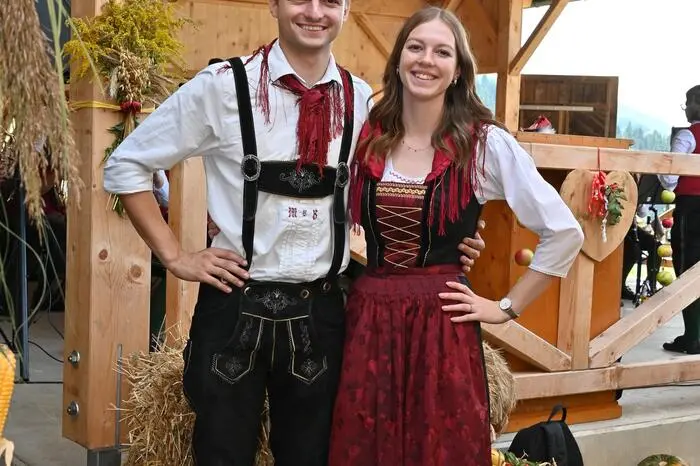 Obmann Marcel Bischof und Leiterin Alina Bischof freuten sich über die vielen Gäste.