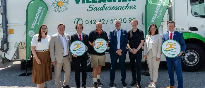 25 Jahre Villacher Saubermacher: Sarah Katholnig, Vizebürgermeisterin Stadt Villach, Günther Albel, Bürgermeister Stadt Villach, Hans Roth, Saubermacher Gründer, Franz Peter Mayer, GF Villacher Saubermacher, Horst Niederbichler, GF Villacher Saubermacher, GF Villacher Saubermacher, Marika Lagger-Pöllinger, Umweltlandesrätin und Andreas Opelt, CEO Saubermacher feierten mit