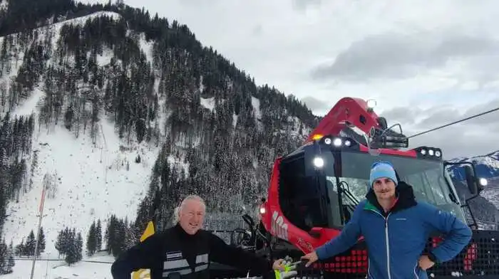Seit einer Woche laufen die Vorbereitungen für den Alpencup der Skispringerinnen und Skispringer, der am 14. und 15. Jänner in der Erzberg Arena in der Eisenerzer Ramsau über die Schanzen geht.