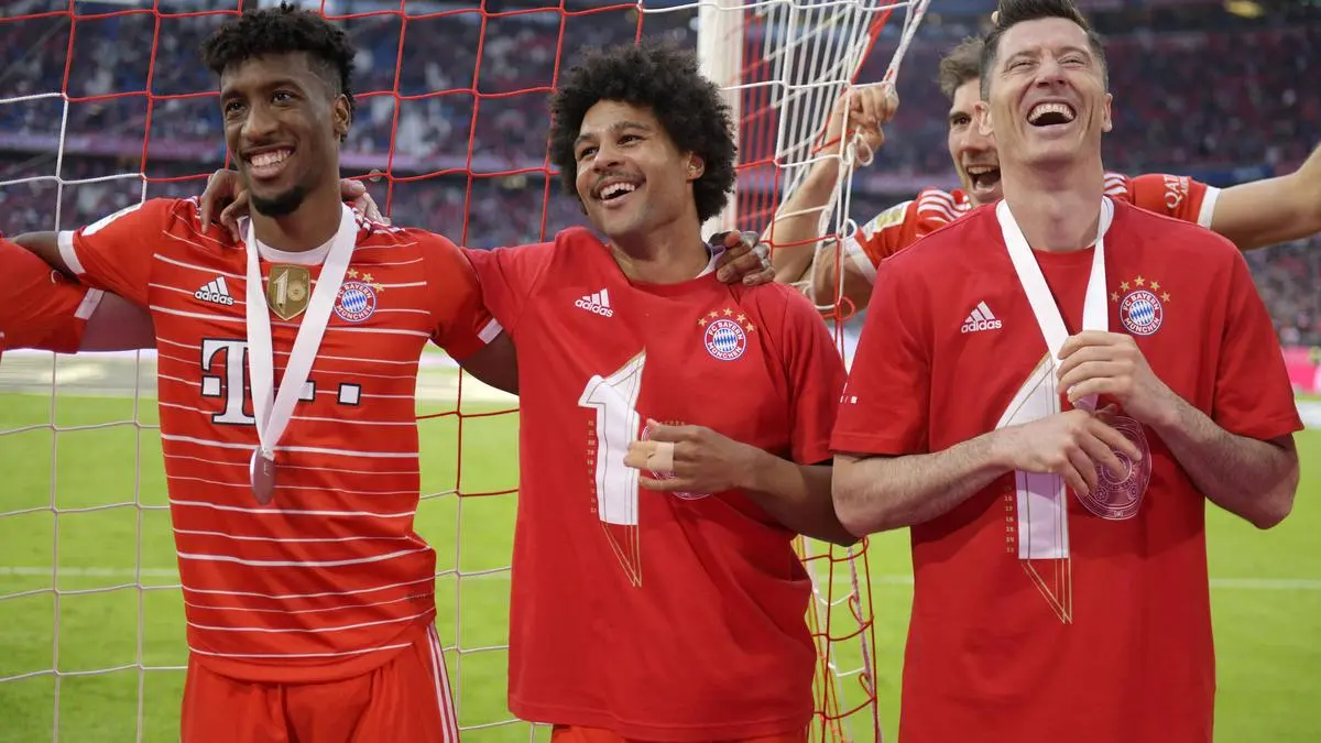 08.05.2022, Fussball 1. Bundesliga 2021/2022, 33. Spieltag, FC Bayern M�nchen - VfB Stuttgart, in der Allianz-Arena M�nc