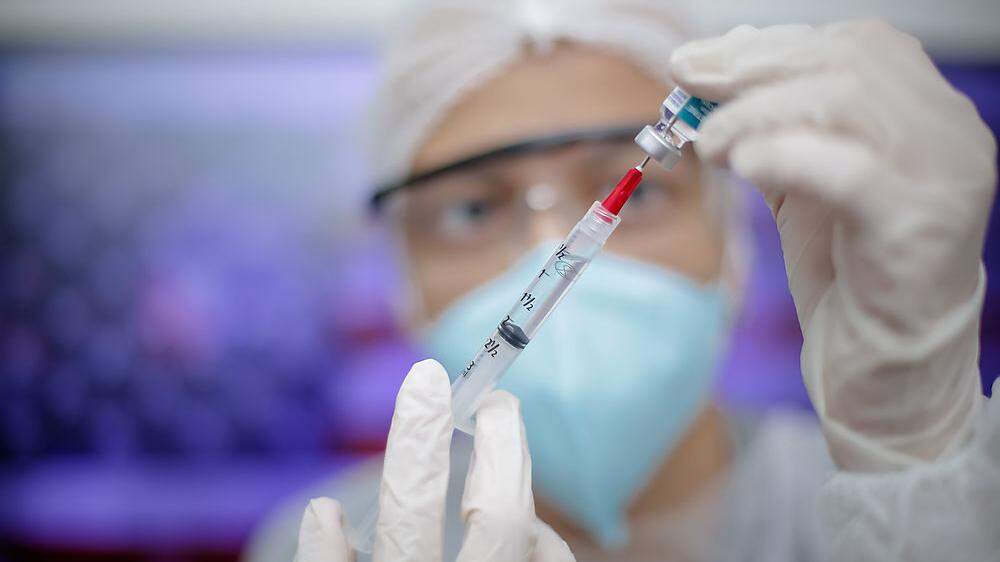 Kommt der russische Impfstoff? Die Entscheidung liegt bei der EMA