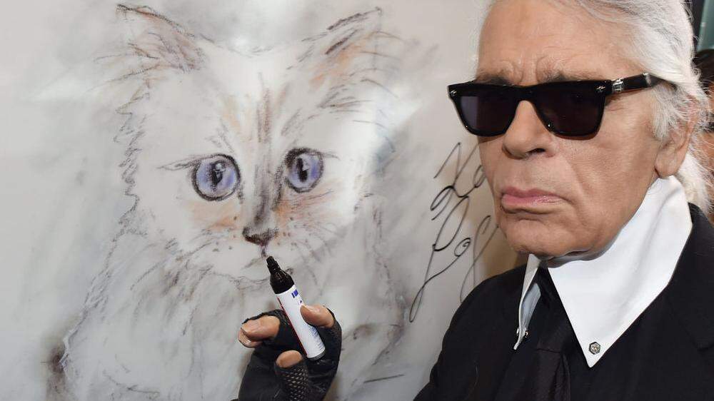 Karl Lagerfeld stellt Fotokalender mit Katze Choupette vor
