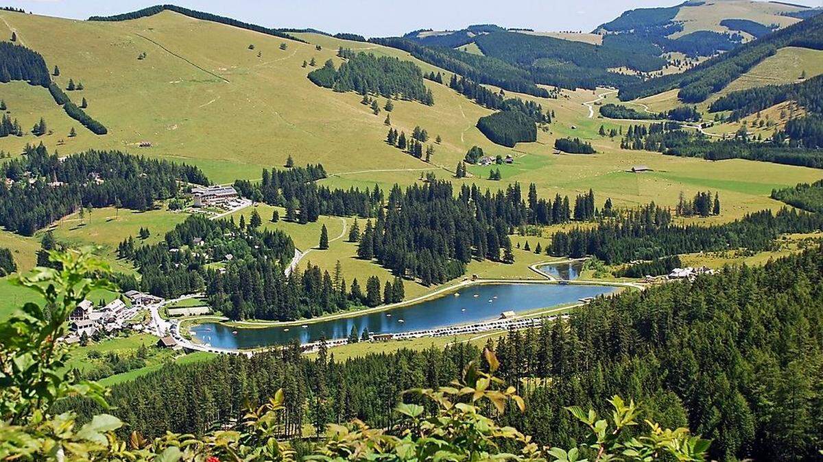 Rund ein Viertel der Nächtigungen des Bezirks Weiz entfallen auf die Gemeinde Fladnitz an der Teichalm