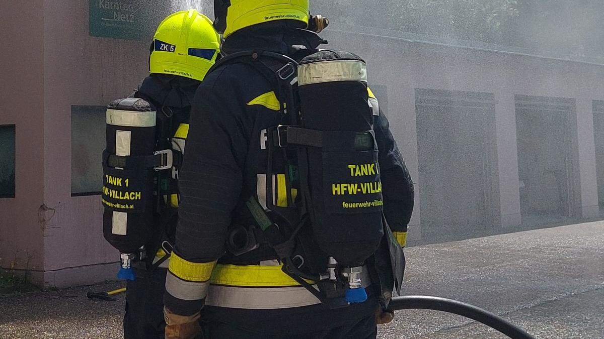 Die Feuerwehr stand eineinhalb Stunden im Einsatz