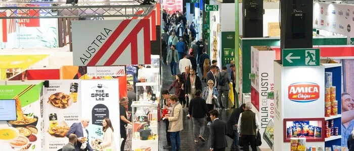 Die Anuga in Köln: 8000 Aussteller aus 110 Ländern präsentieren sich auf einer Bruttofläche von rund 290.000 Quadratmetern