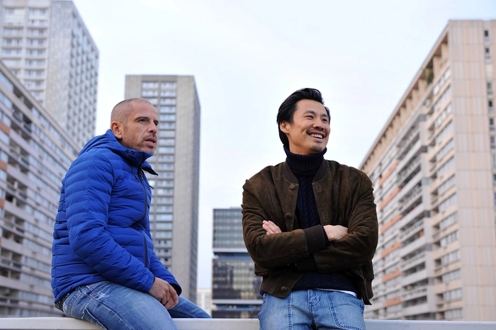 Zum Glück hat François (Frédéric Chau) seinen besten Freund Bruno (Medi Sadoun) an seiner Seite, der sich zwar häufig ungeschickt anstellt, aber immer zur Stelle ist, wenn man ihn braucht.
