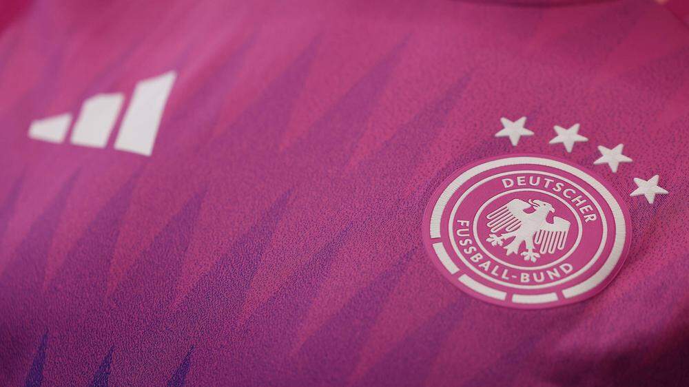 Deutschland Dress DFB | „Pretty in pink“: Das neue Auswärtstrikot des DFB 