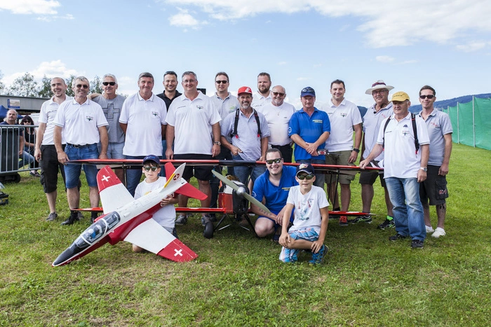 Organisiert wird der Modellflugtag von den Mitgliedern des  MFC St. Andrä (im Bild)