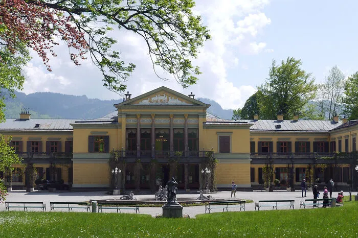 82 seiner 86 Geburtstage feierte der am 18. August geborene Kaiser in Bad Ischl, wo er jeweils die Sommerferien verbrachte.