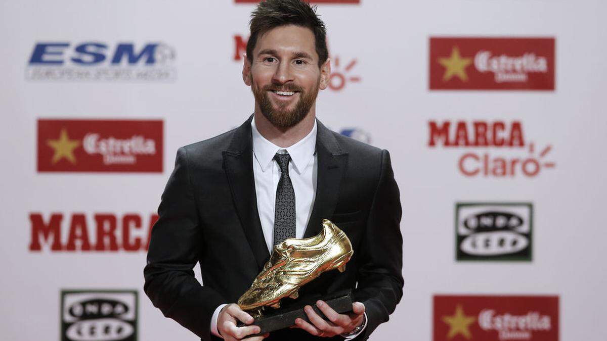 Auszeichnung und neuer Vertrag: Am Freitag bekam Messi den Goldenen Schuh als erfolgreichster Torschütze Europas verliehen. 