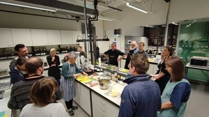 Das Bild zeigt das Geschmackslabor der Uni Graz 