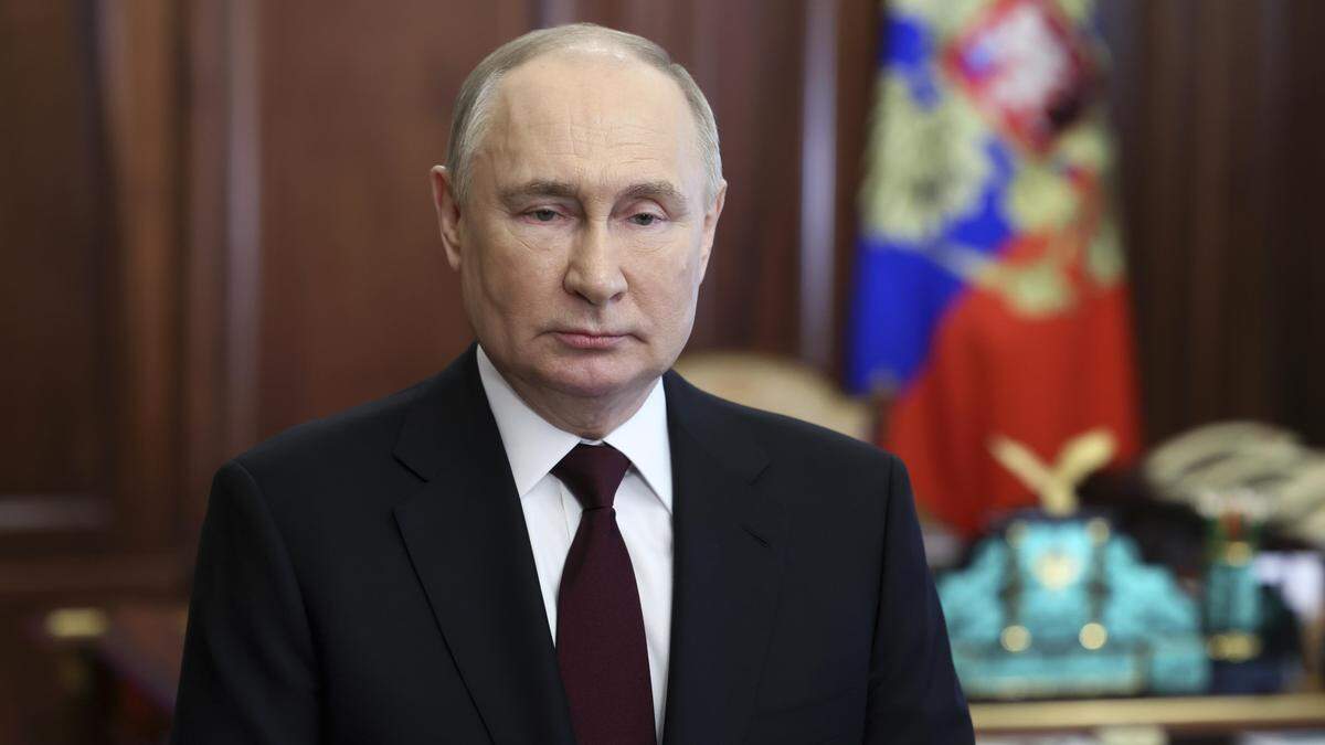 Wladimir Putin | Der Geheimdiensteinsatz könnte im Zusammenhang mit den laufenden russischen Präsidentschaftswahlen stehen, bei denen künstlerische Störaktionen jedenfalls vereitelt werden sollen