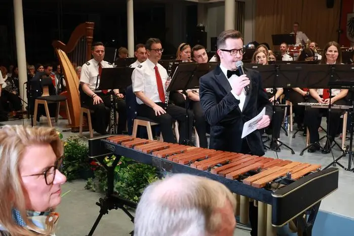 Unter der Moderation von Bürgermeister Gernot Esser wurde die Geschichte des Klangkörpers gewürdigt.