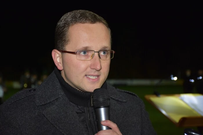 Einblick in das Vereinsgeschehen und die Bedeutung des "Großen Zapfenstreichs" gab Oliver Brunner.