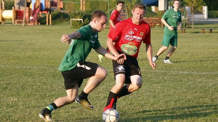 Kämpferisch zu ging es beim diesjährigen Kleinfeldturnier des BSF (Breitbeinig Spielende Fußballer) Altenmarkt.