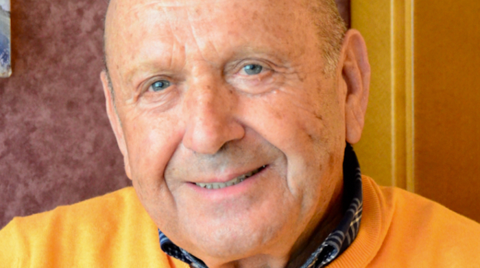 Helfried Lasser, Ex-Gastronom, „Erfinder“ der Altstadtpartys: Eine Ruhezone neben dem fließenden Verkehr einzurichten und dafür dringend notwendige Kurzparkzonen zu opfern, ist für mich kontraproduktiv. Für eine Fußgängerzone fehlen in der Oberen Stadt einfach die Attraktionen. Es hat seinerzeit in der Hauptstraße fünf Gasthäuser gegeben. Inzwischen hat die Obere Stadt einen Kebab-Laden und ein Restaurant. Eine Fußgängerzone müsste viel mehr Gastronomie, Schanigärten anbieten, außerdem müssten die Läden länger offenhalten und nicht um 18 Uhr zusperren. Ich würde vorschlagen, die Kurzparkzonenregelung am Hauptplatz wieder einzuführen, sich weitere attraktive Veranstaltungen überlegen und für diese Zwecke den Verkehr auszusperren. Von einer permanenten Fußgängerzone halte ich nichts.