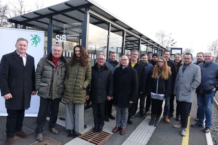 Nach eineinhalb Jahren Planungs- und Bauzeit wurde die neue Haltestelle Gleisdorf West eröffnet.