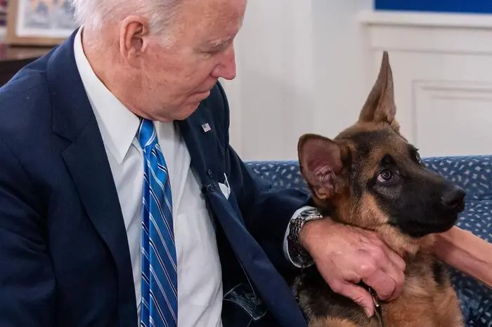 US-Präsident Joe Biden und sein Vierbeiner Commander