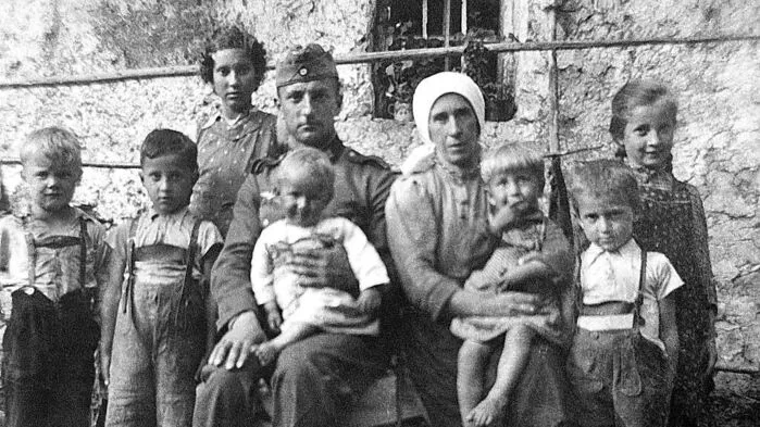 Die ersten Opfer des Serienmörders: Familie Verschnig aus Griffen kurz vor der Bluttat im August 1941