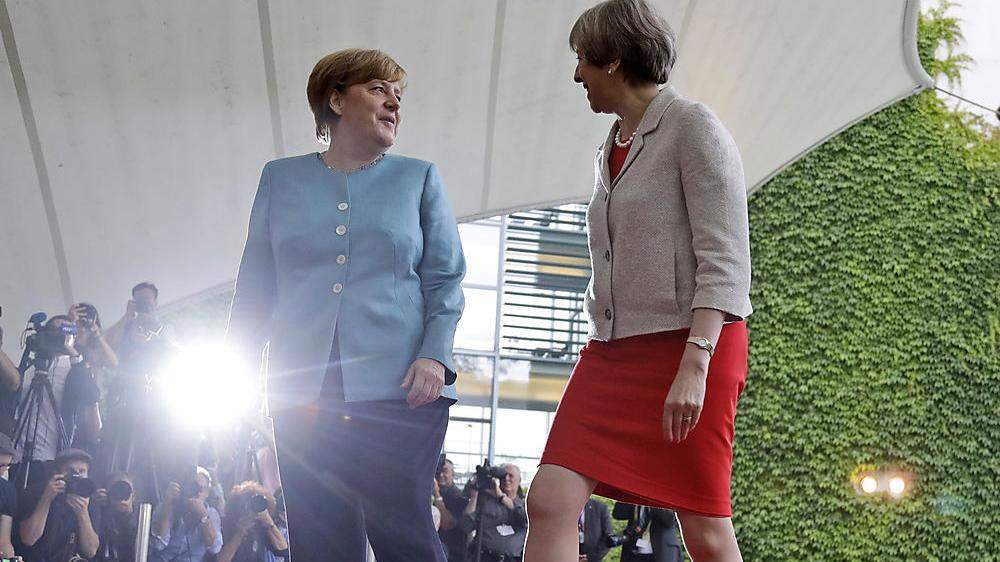 Europas starke Frauen: Merkel und May