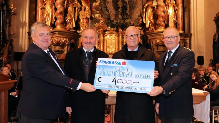 Obmann Franz Sachernegg, Präsident Direktor Otto Roiss, Vinzimarkt Obmann Herbert Meller und Präsident Bernd Osprian