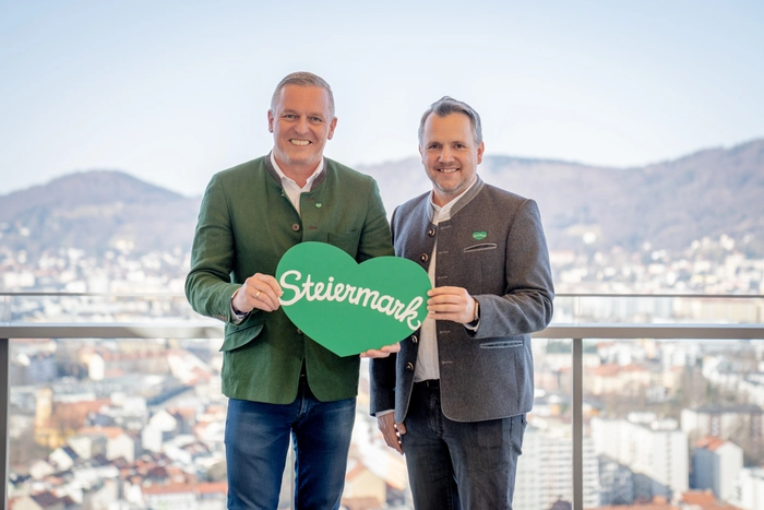Mario Kunasek und Michael Feiertag freuen sich über eine positive Winterbilanz