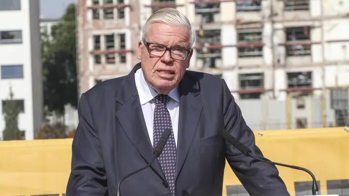 Klaus-Michael Kühne bei der Grundsteinlegung des „Fontenay“ in Hamburg (Archivbild)
