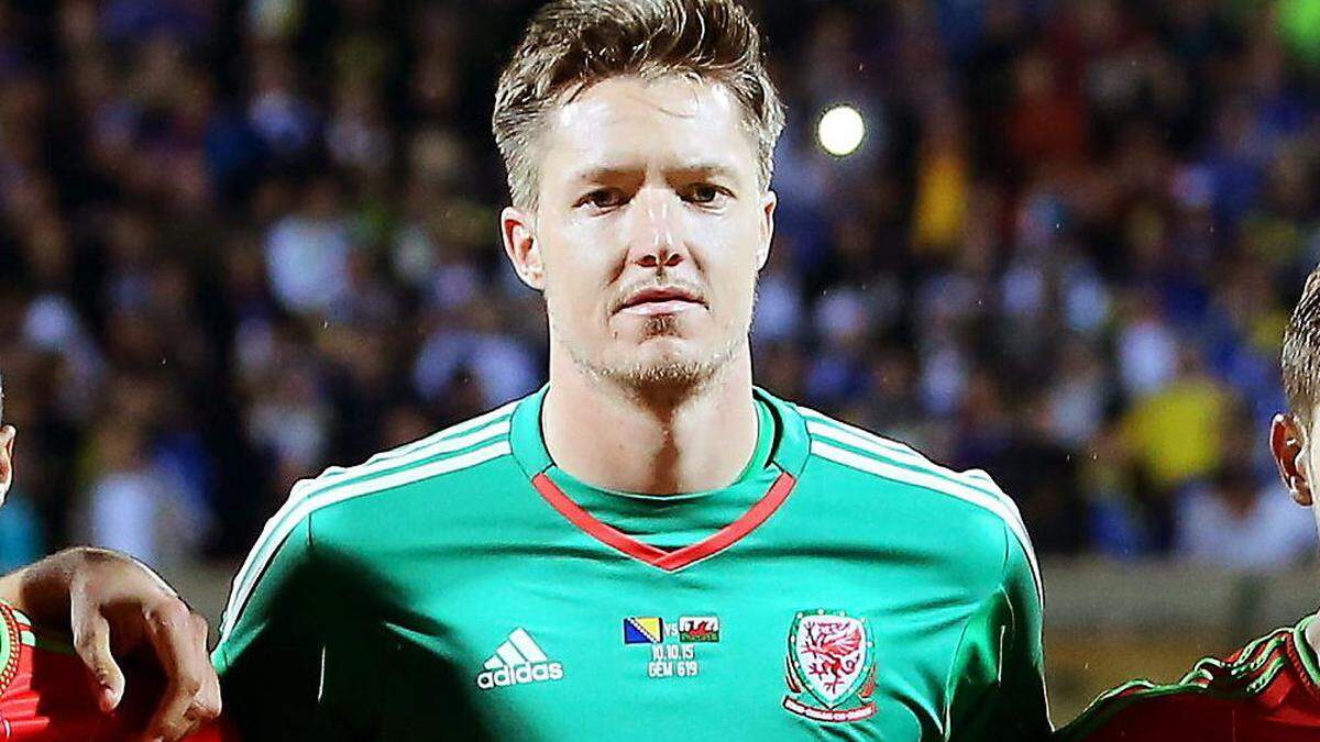 Wayne Hennessey