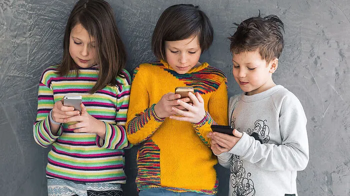 Smartphone-Nacken