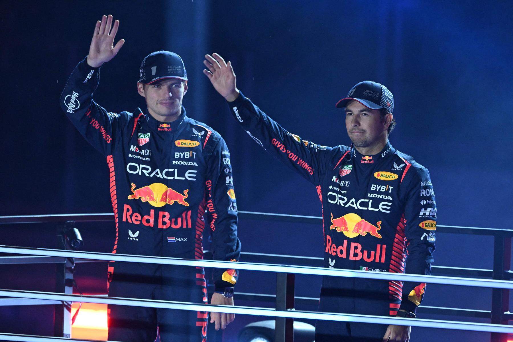 Formel 1 in Las Vegas | Max Verstappen kritisiert Teampräsentation: „Wir sehen da oben aus wie Clowns“