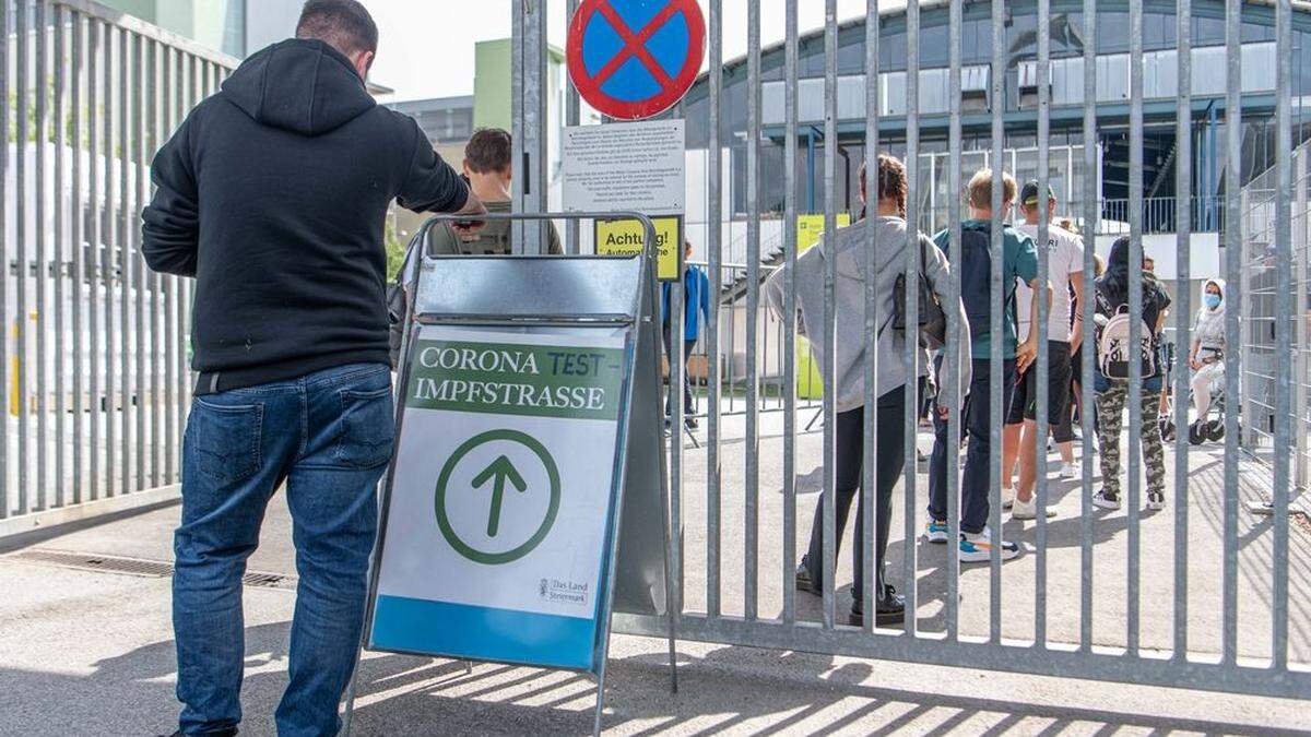 Impfstraße bei der Grazer Messe