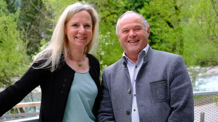 Christine Brugger, Obfrau der Lebenshilfe Osttirol und Nationalparkdirektor Hermann Stotter forcieren das Projekt „Nationalpark für alle“