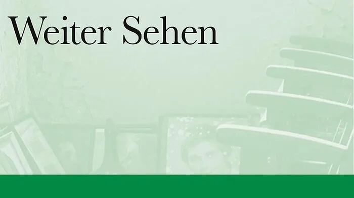 Blickfänge: Einige Zeit lang besaß und betrieb Esther Kinsky in einem Dorf im südungarischen Niemandsland ein Kino. „Weiter Sehen“ ist eine Einladung der großen Sprach-Impresssionistin, ihr zu folgen in eine aus der Zeit gefallenen Welt, reich an bewegenden Bildern über das, was es nicht mehr gibt und doch wieder zu leben beginnt. (Empfehlung von Werner Krause)Esther Kinsky. Weiter Sehen. Suhrkamp, 200 Seiten, 25,50 Euro. 