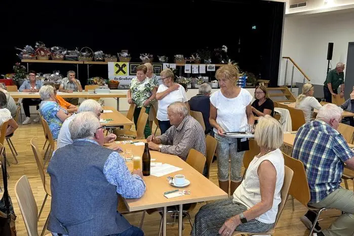 Zwei Tage lang „kämpften“ begeisterte Kartenspieler von Klein bis Groß im Kulturzentrum um die schmackhaften Moastabratl-Schmankerl. 