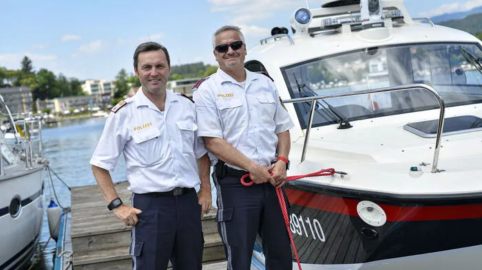 Drei Boote hat die Seepolizei am Wörthersee im Einsatz. Klicken Sie sich durch die aktuellen Fotos.