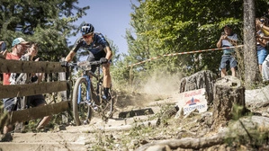 Alban Lakata greift beim Dolomitenmann zum insgesamt 20. Mal an