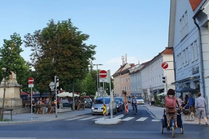 Eine Frage lautete: Was halten Sie von Eihnbahnlösungen zugunsten von Radwegen und mehr Grün?