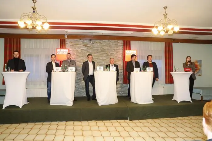 Markus Pendl (KPÖ), Herbert Kober (FPÖ), Vizebürgermeister Erich Hackl (SPÖ), Bürgermeister Josef Ober (ÖVP), Thomas Schilcher (Grüne) und Robert Trummer (GFB) stellten sich den Fragen der Kleine Zeitung-Redakteure Julia Schuster und Jonas Rettenegger
