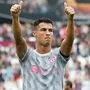 Daumen hoch: Ronaldo ist der bestbezahlte Fußball-Profi.