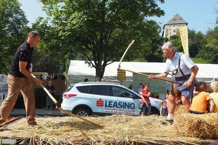 Bitte klicken Sie sich durch die Bilder . . .