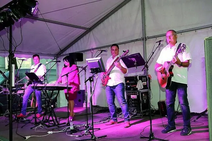 Die Band Rosenherz sorgte für gute Stimmung.