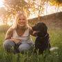 Auf den Hund gekommen: Daniela Planinschetz-Riepl aus Klagenfurt erzeugt Futter für Tiere 